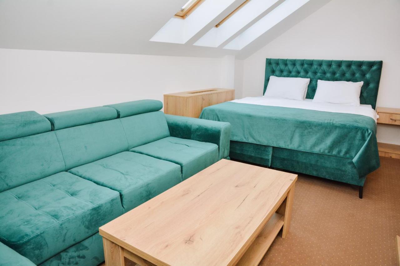 Hotel Divanhana Brčko エクステリア 写真