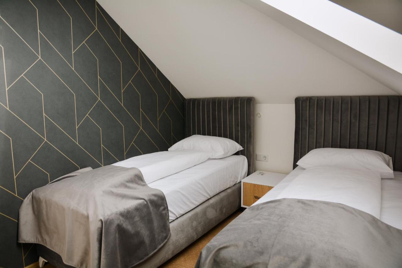 Hotel Divanhana Brčko エクステリア 写真