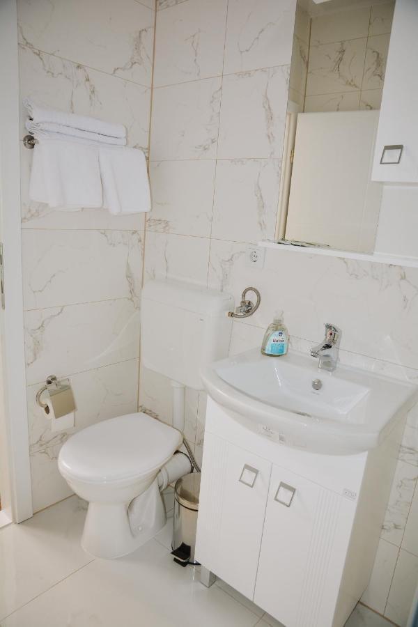 Hotel Divanhana Brčko エクステリア 写真