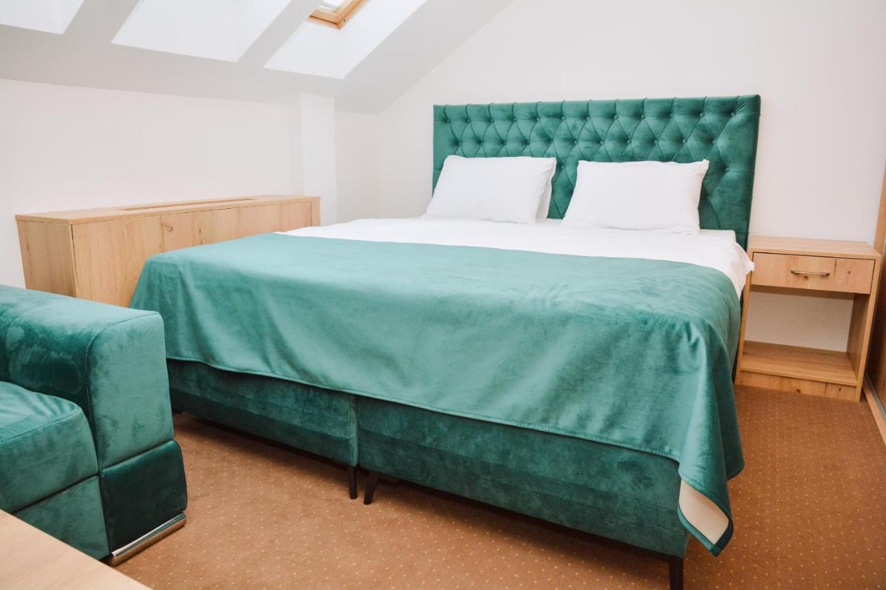 Hotel Divanhana Brčko エクステリア 写真