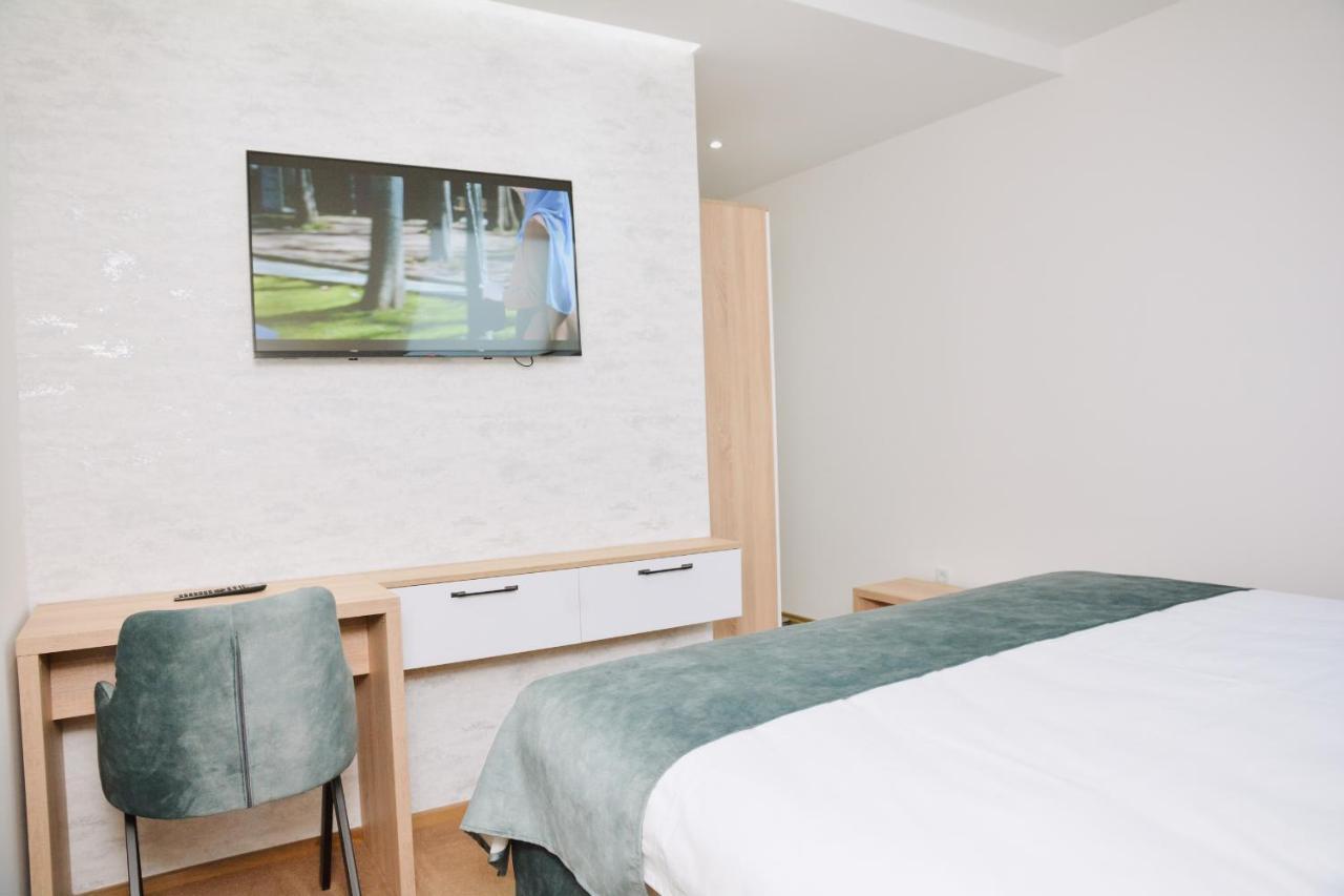 Hotel Divanhana Brčko エクステリア 写真