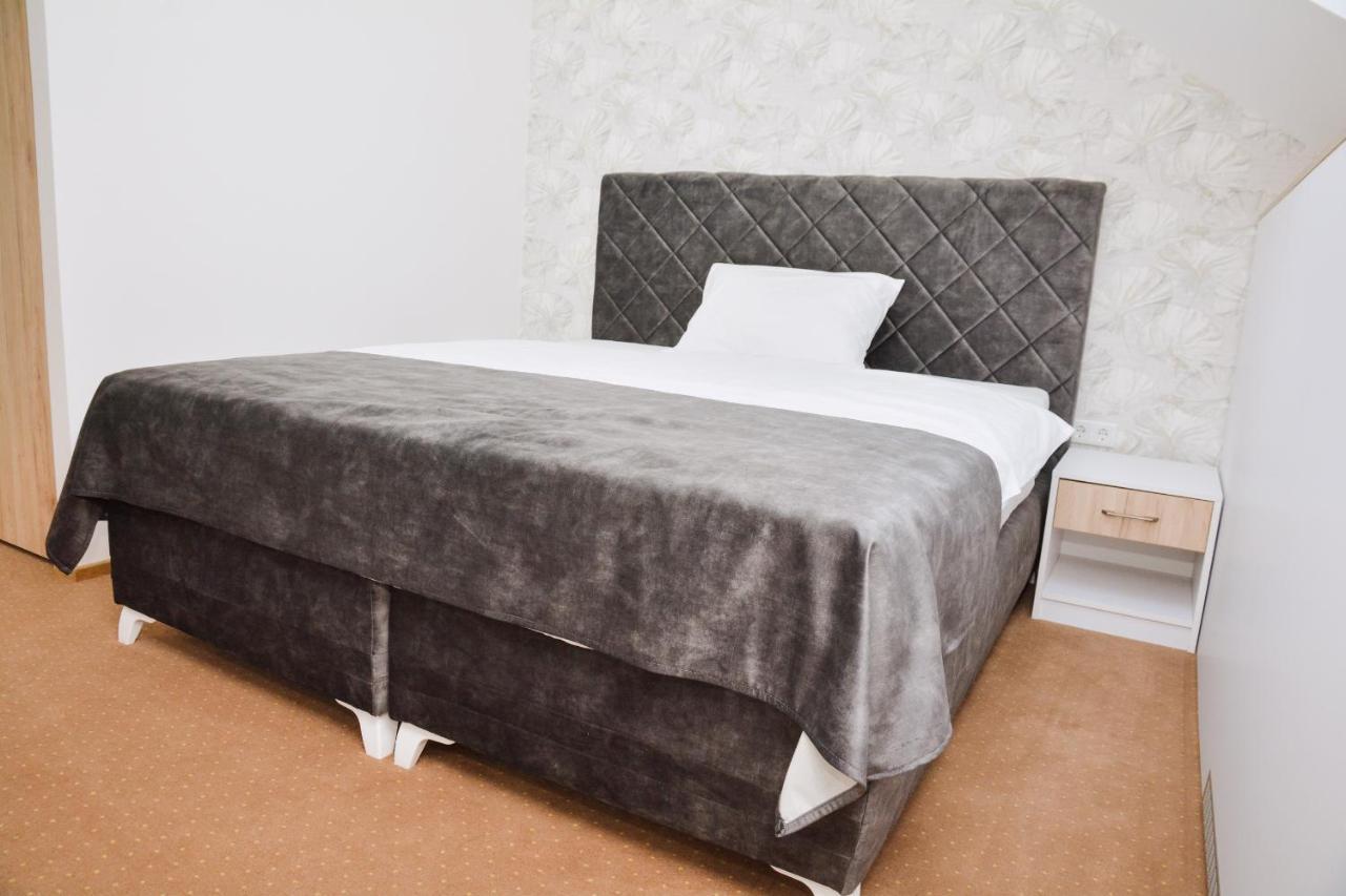 Hotel Divanhana Brčko エクステリア 写真