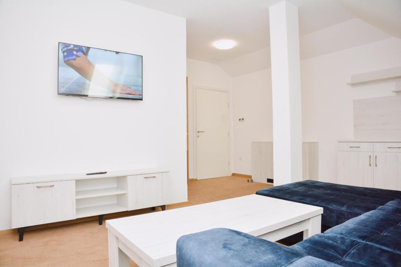 Hotel Divanhana Brčko エクステリア 写真