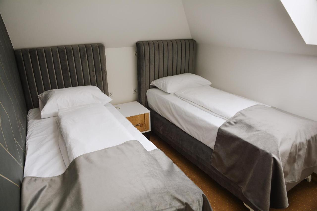 Hotel Divanhana Brčko エクステリア 写真