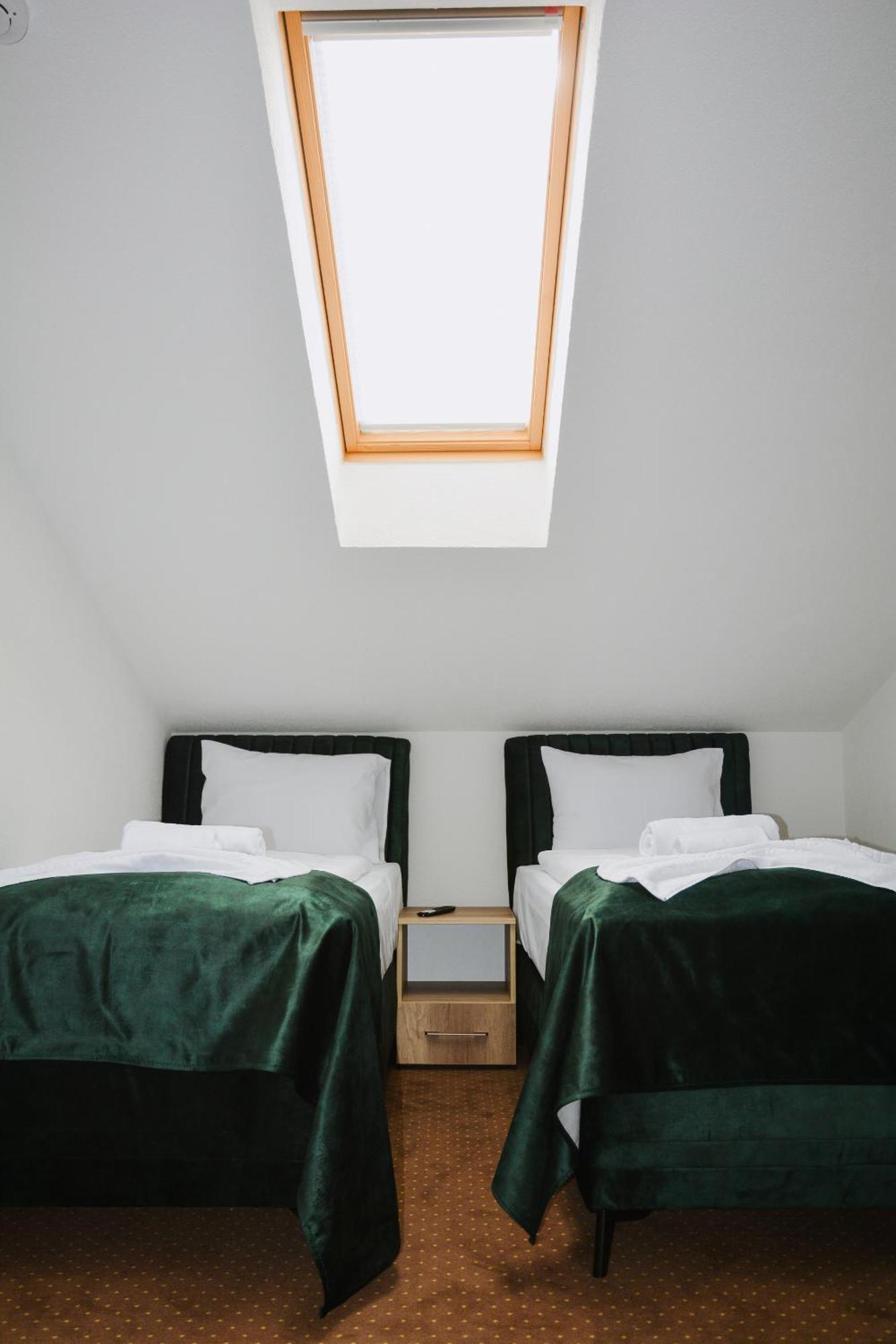 Hotel Divanhana Brčko エクステリア 写真