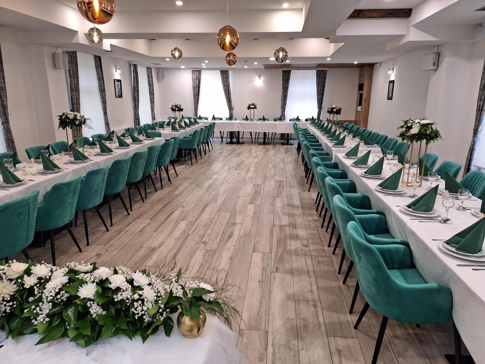 Hotel Divanhana Brčko エクステリア 写真